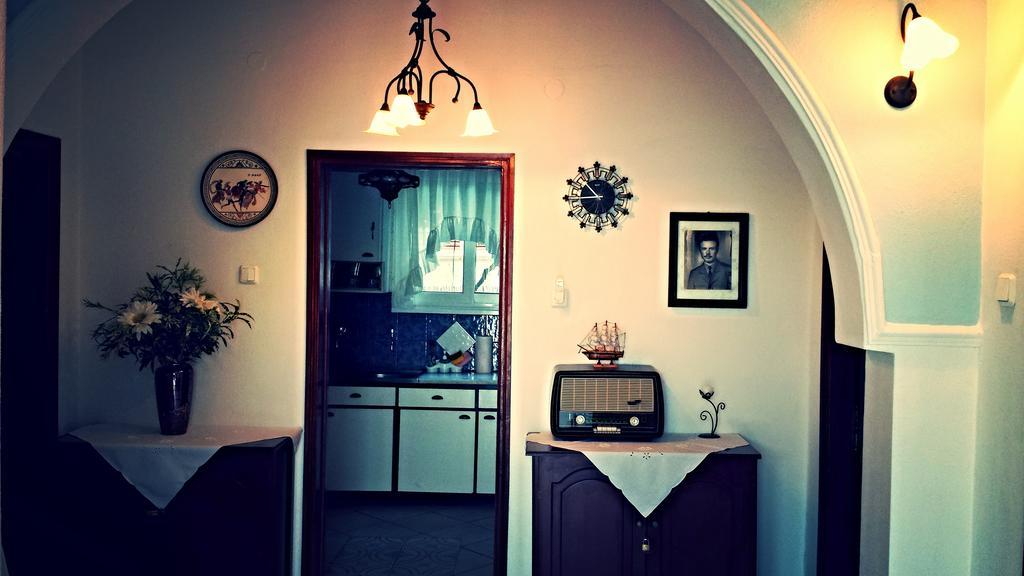 Rooms Ntontas Prínos Oda fotoğraf