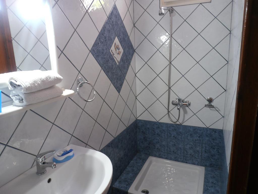 Rooms Ntontas Prínos Oda fotoğraf